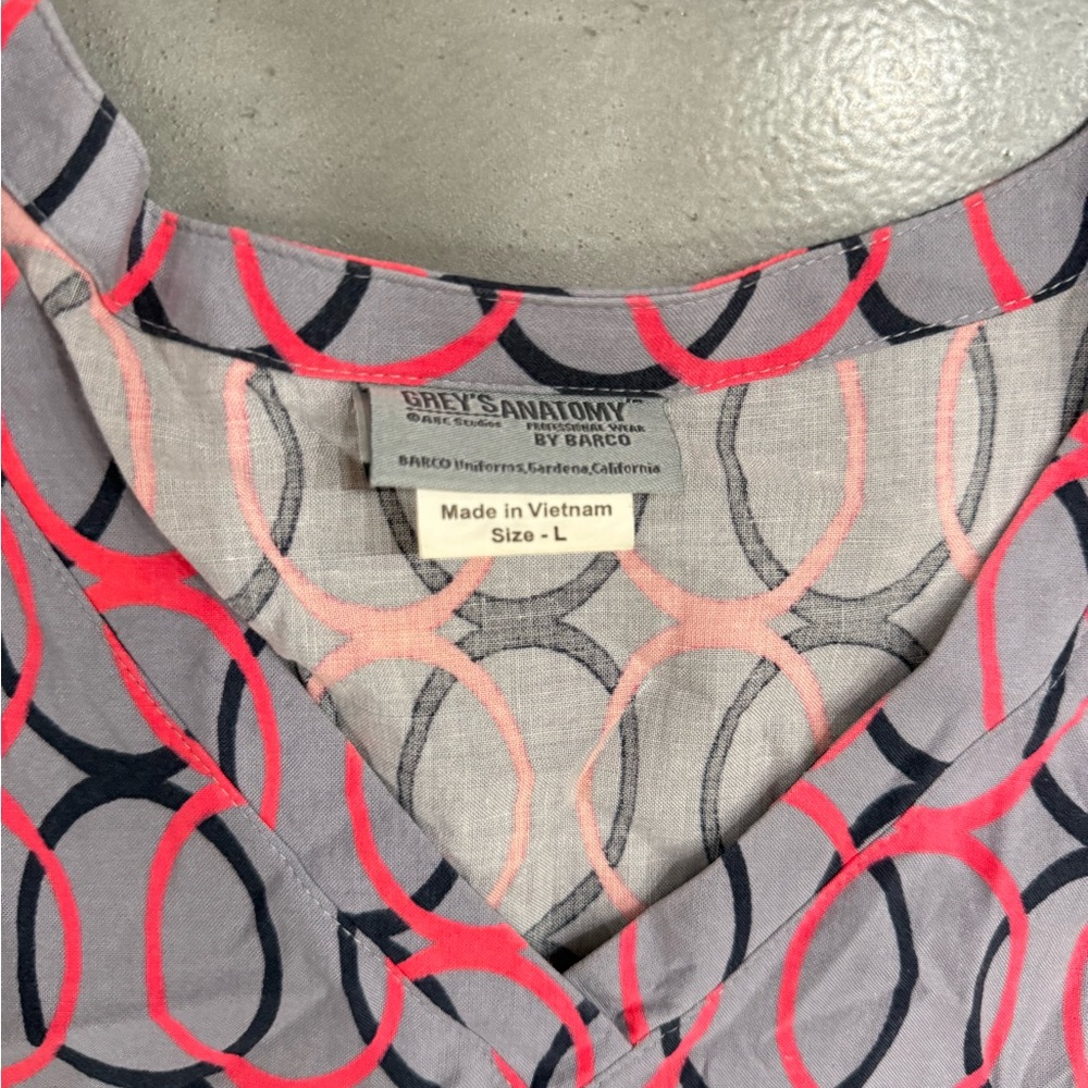 Grey's Anatomy Pink and Black Circle Pattern Scrub Top